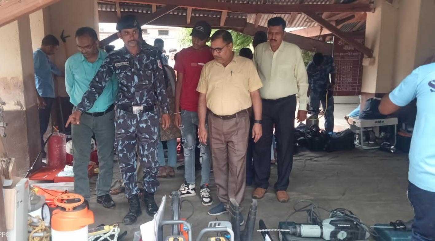आपदा से बचाव…  स्काउट गाइड यूनिट को दिया प्रशिक्षण
