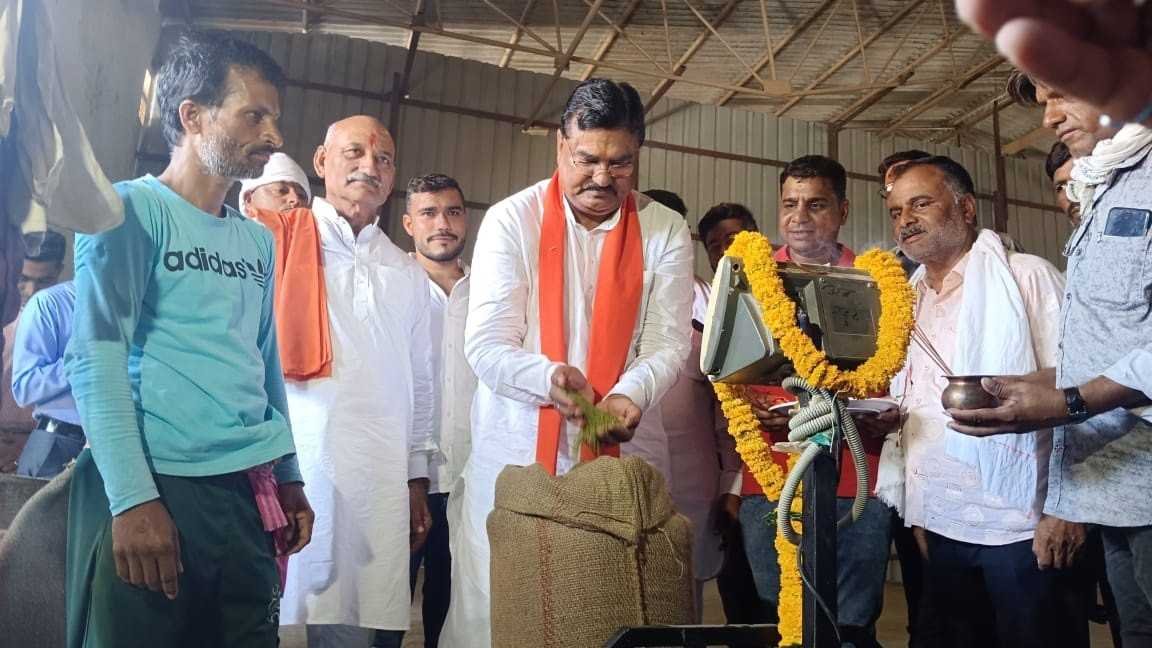 कृषि मंत्री ने हरदा में ग्रीष्मकालीन मूंग खरीदी का किया शुभारंभ
