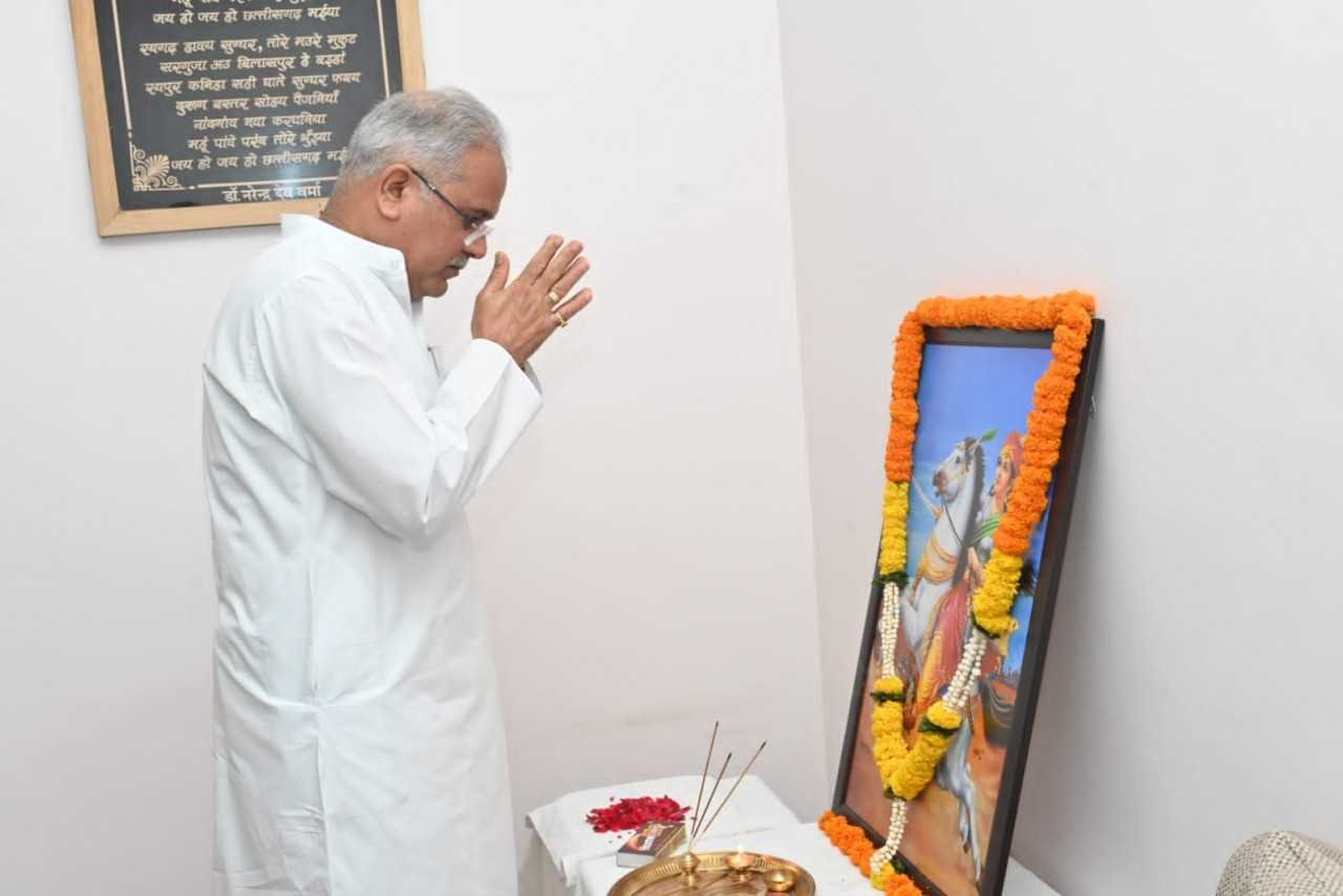 मुख्यमंत्री ने रानी लक्ष्मीबाई के बलिदान दिवस पर उन्हें किया नमन