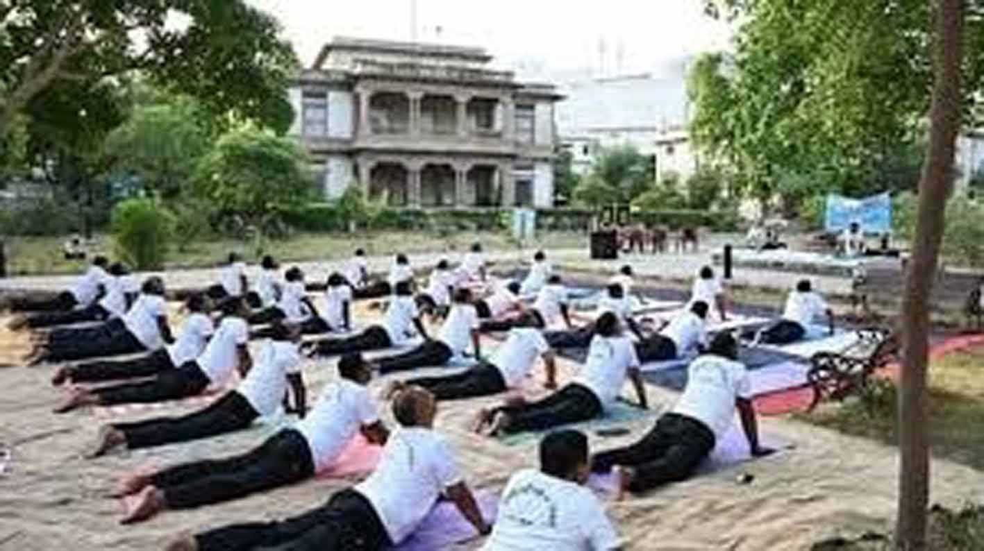 विश्व योग दिवस कल…  तैयारियों में जुटा प्रशासन, संस्थाएं व संगठन