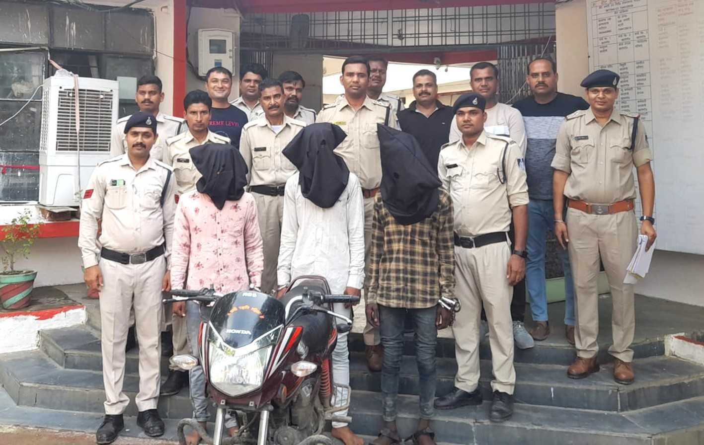 चोरी की वारदात के आरोपी गिरफ्तार