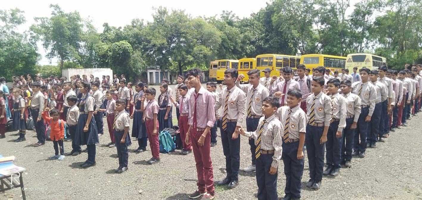 रेड फ्लॉवर स्कूल नकवाड़ा : गांवों में शिक्षा की अलख जगाई