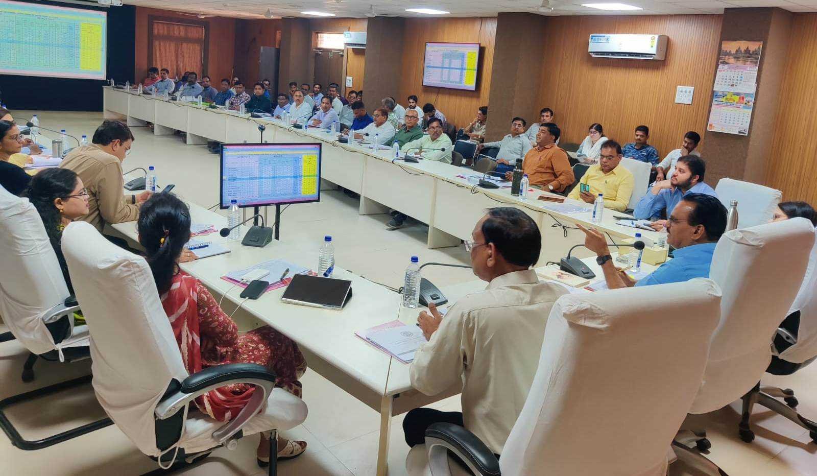 नगरीय निकाय जो ग्रेड-बी में है उन्हें नोटिस होंगे जारी
