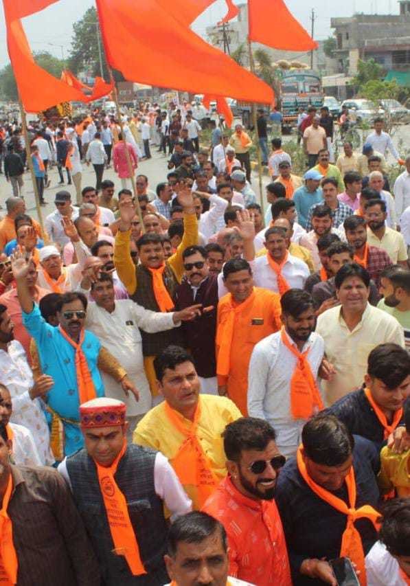 जय जगदीश के जयकारों से गुंजा शहर
