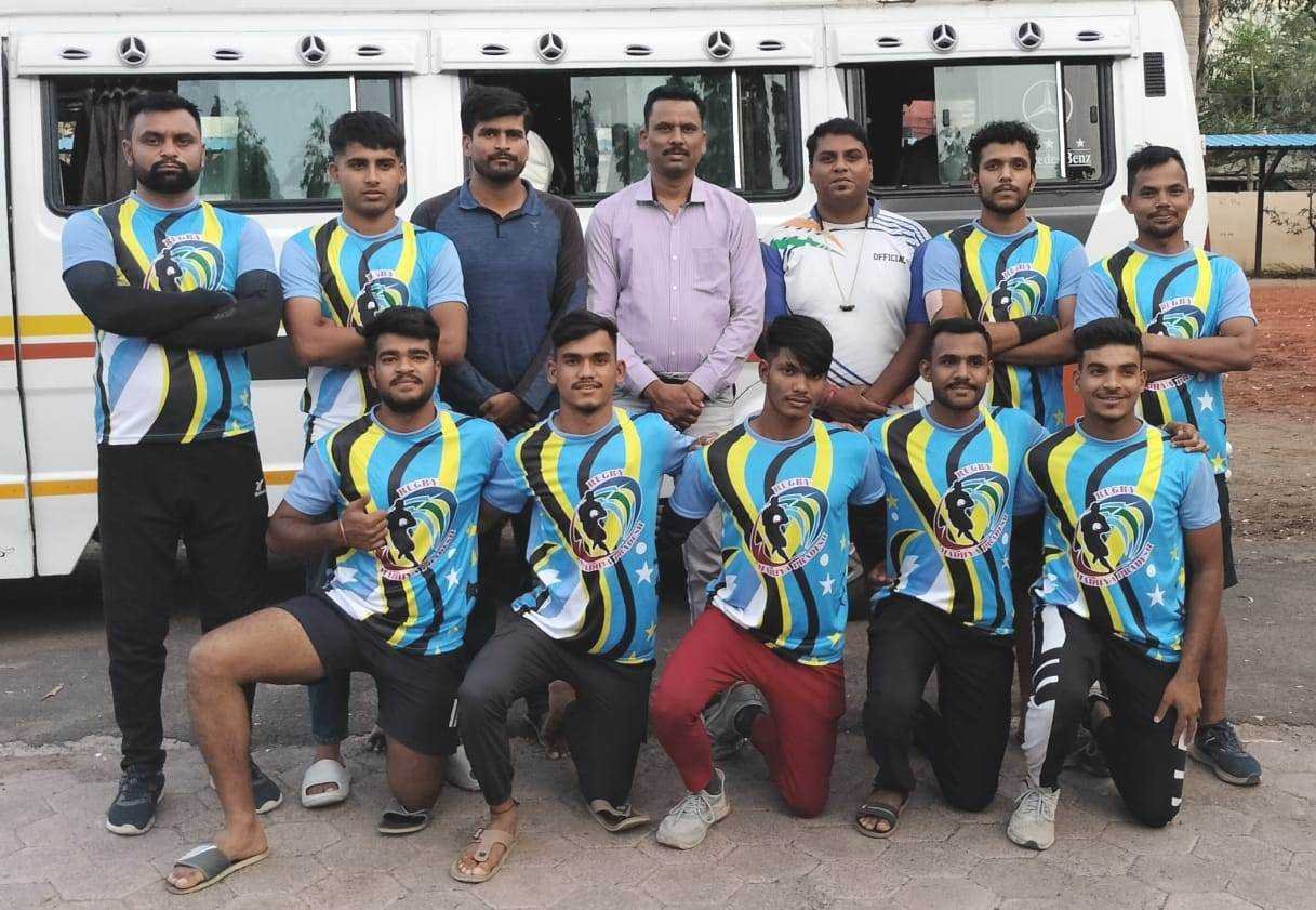 सीनियर नेशनल रग्बी चैंपियनशिप में भाग लेने के लिए टीम पुणे रवाना