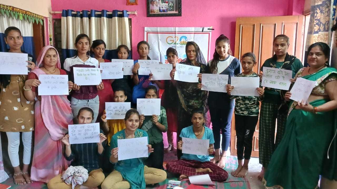 कुशल बनो योग्य बनो, उज्जवल भविष्य का सपना साकार करो