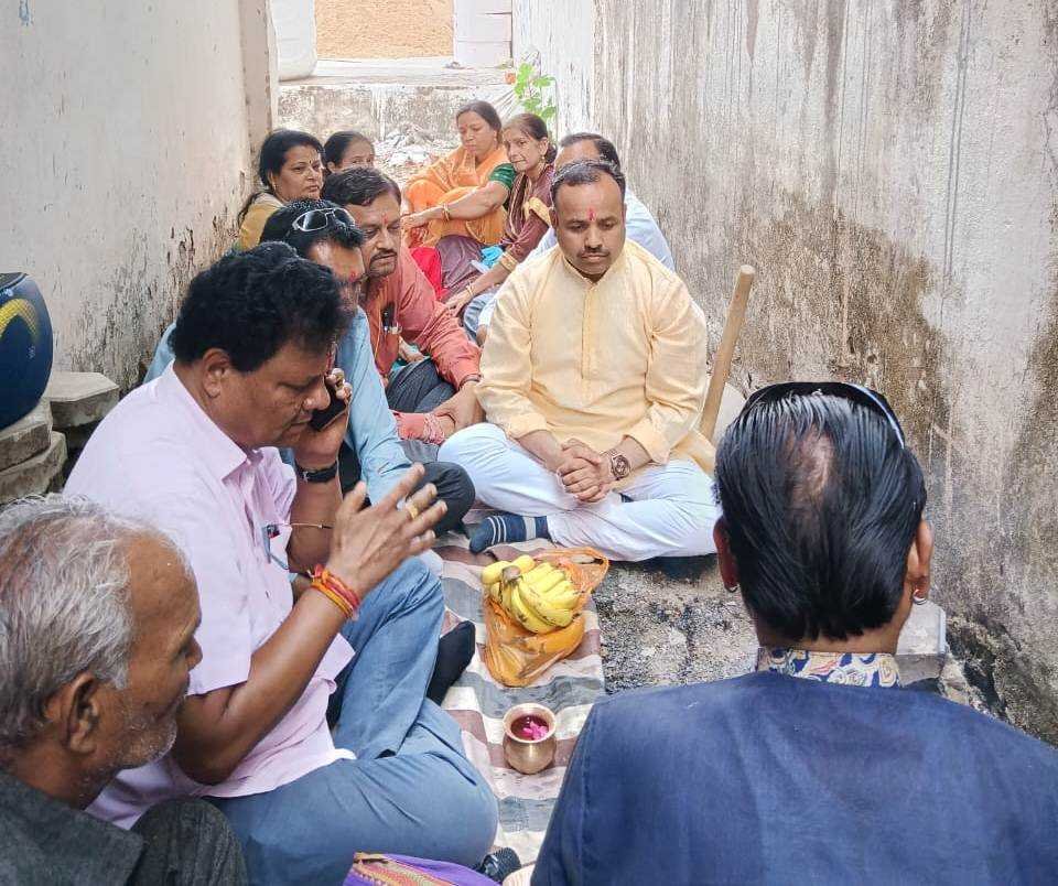 राठौर समाज की धर्मशाला के जीर्णोद्धार का कार्य प्रारंभ
