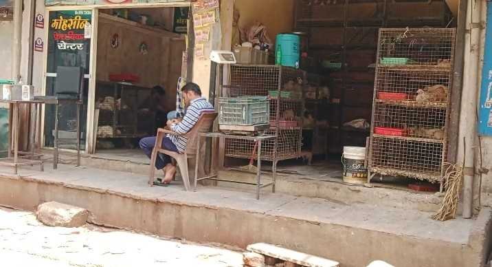 देवभूमि पर बीच बाजार में खुलेआम चल रहा अवैध मांस का कारोबार