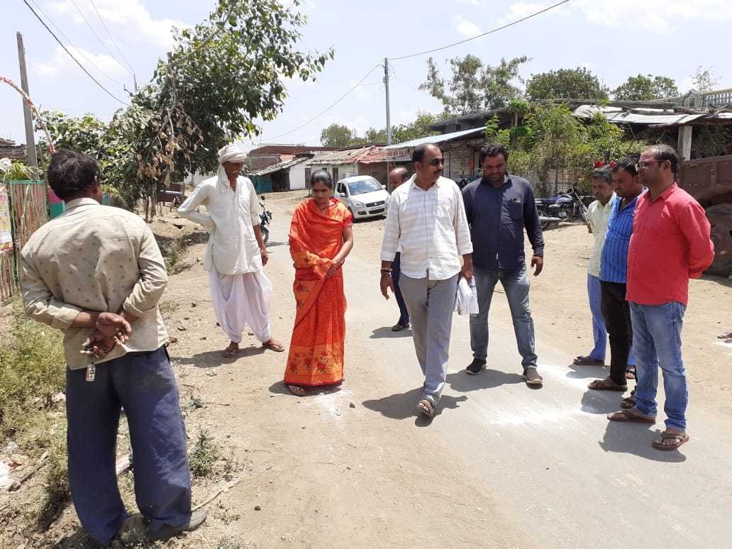 अधिकारियों एवं जनप्रतिनिधियों ने किया पुसली मार्ग का निरीक्षण