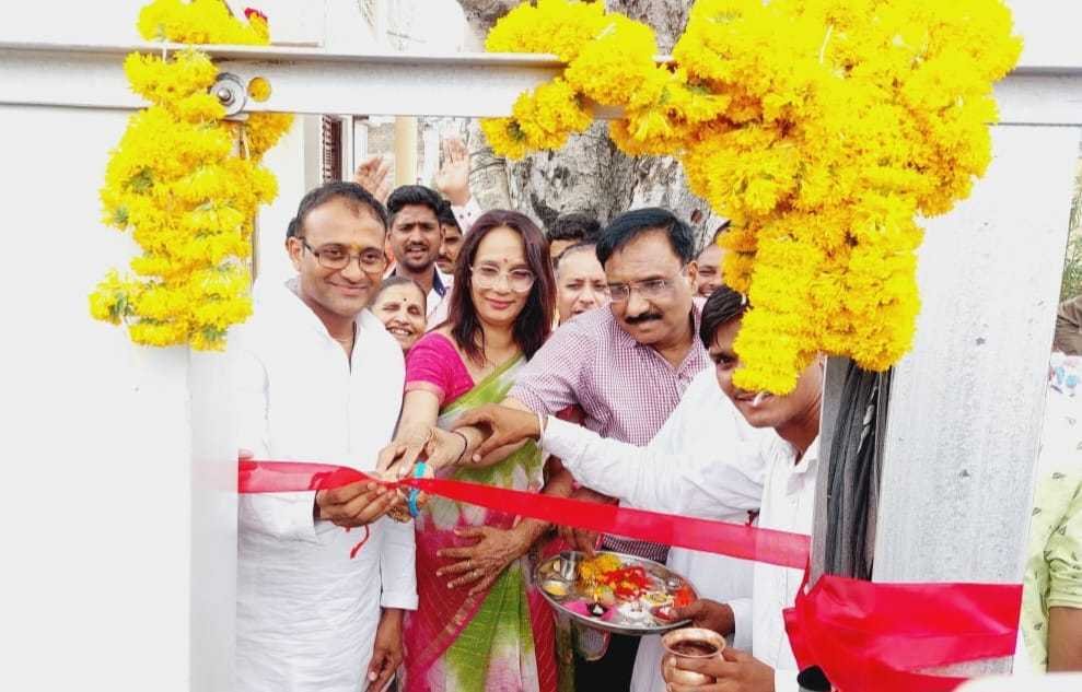 पार्षद रंजनी भंडारी ने चुनावी वादा किया पूरा,वार्ड में लगवाया ट्रांसफार्मर