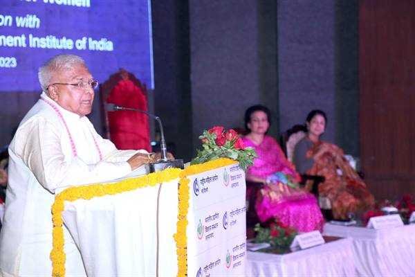 उद्यमिता में मेहनत से महिलाओं का आत्म-विश्वास बढ़ा- राज्यपाल श्री पटेल