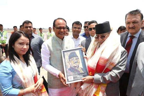 नेपाल के प्रधानमंत्री प्रचंड नई दिल्ली के लिए हुए रवाना
