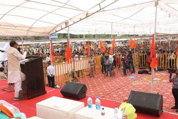 आँगनवाड़ी कार्यकर्ताओं का मानदेय 10 हजार से बढ़ा कर 13 हजार रूपए होगा: मुख्यमंत्री श्री चौहान