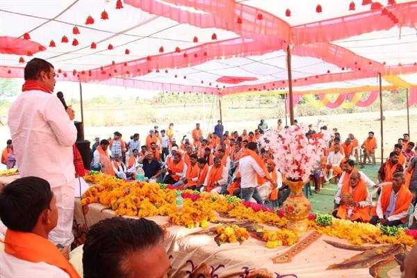 मैं नहीं बोलता, सुरखी का विकास बोलता है