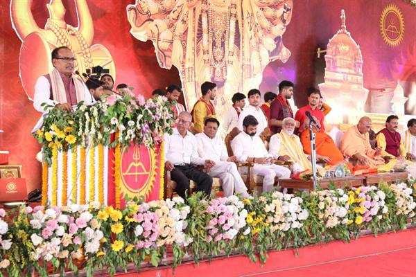 बहनों के चेहरे पर मुस्कान लाना मेरी जिंदगी का मकसद