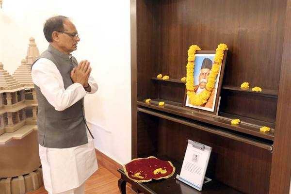 मुख्यमंत्री श्री चौहान ने डॉ. हेडगेवार की पुण्य-तिथि पर किया नमन
