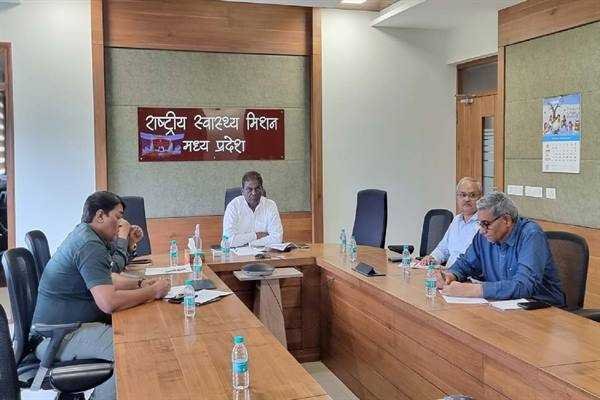 प्रदेश में वर्षाजनित बीमारियों की रोकथाम के प्रभावी उपाय किये गये हैं : स्वास्थ्य मंत्री डॉ. चौधरी