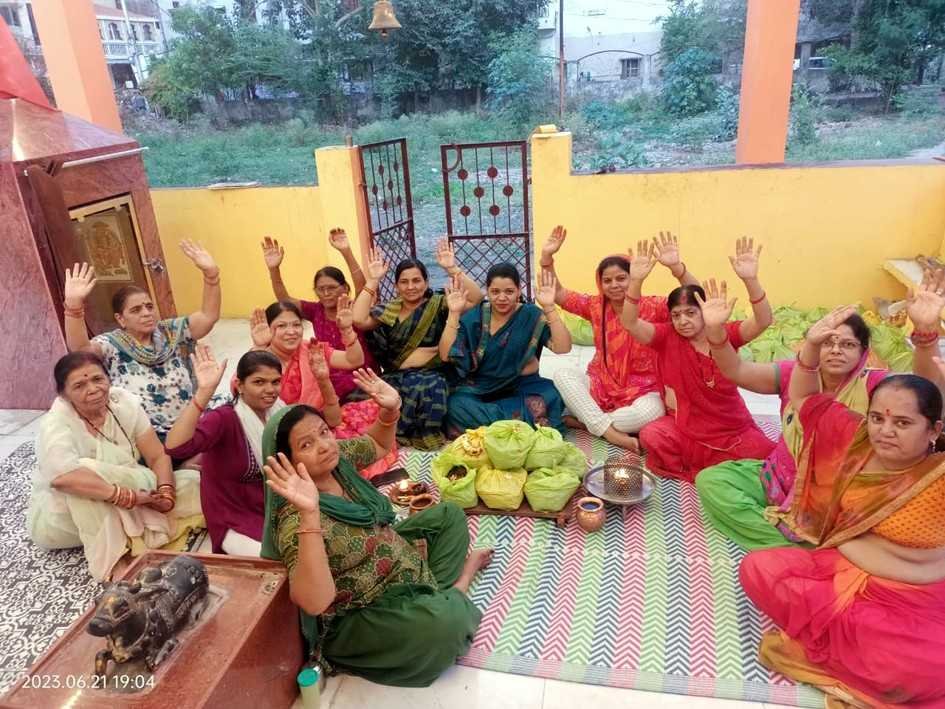 पवित्र मिट्टी का पूजन कर की भोलेनाथ की आरती