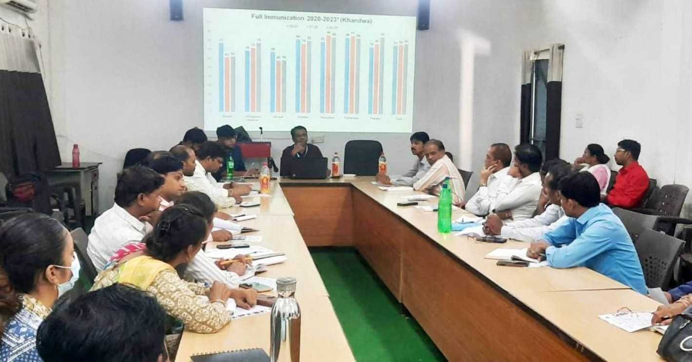ड्यूलिस्ट अनुसार टीकाकरण करना सुनिश्चित करें – डा. तोमर