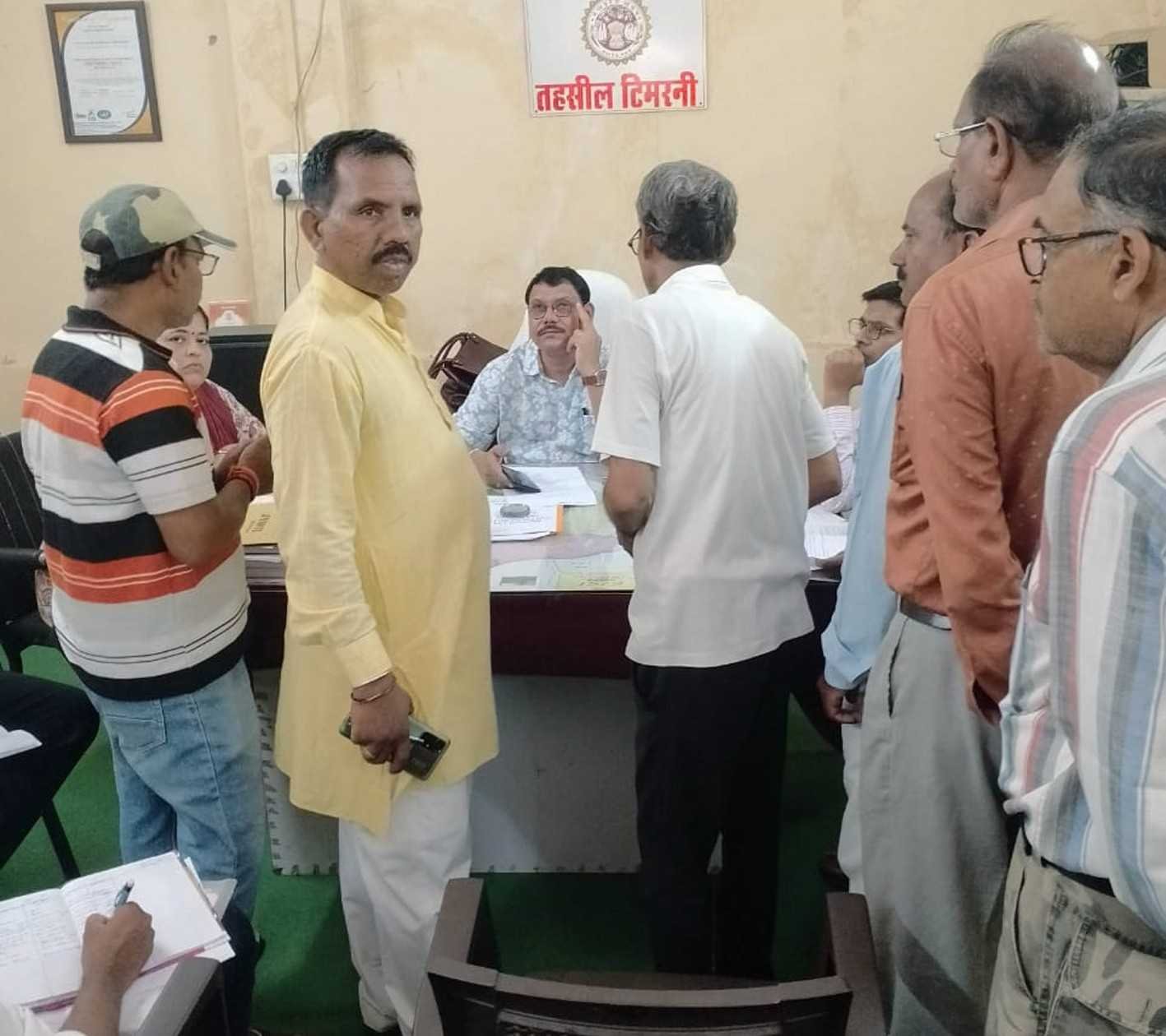 अंडरब्रिज में जलभराव से आवागमन में परेशानी