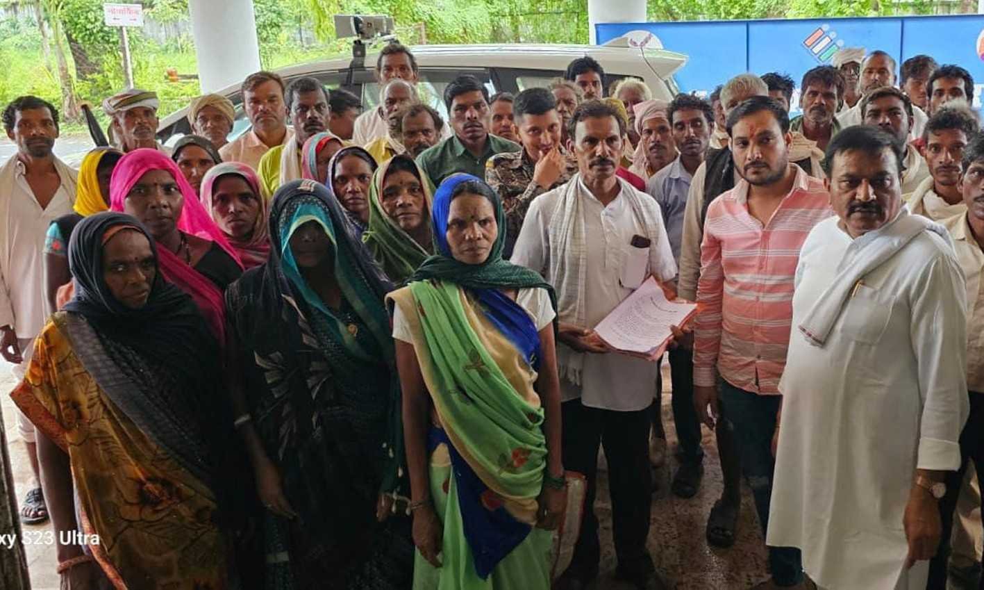 राजस्थानी भेड़ पलकों से किसान हो रहे परेशान