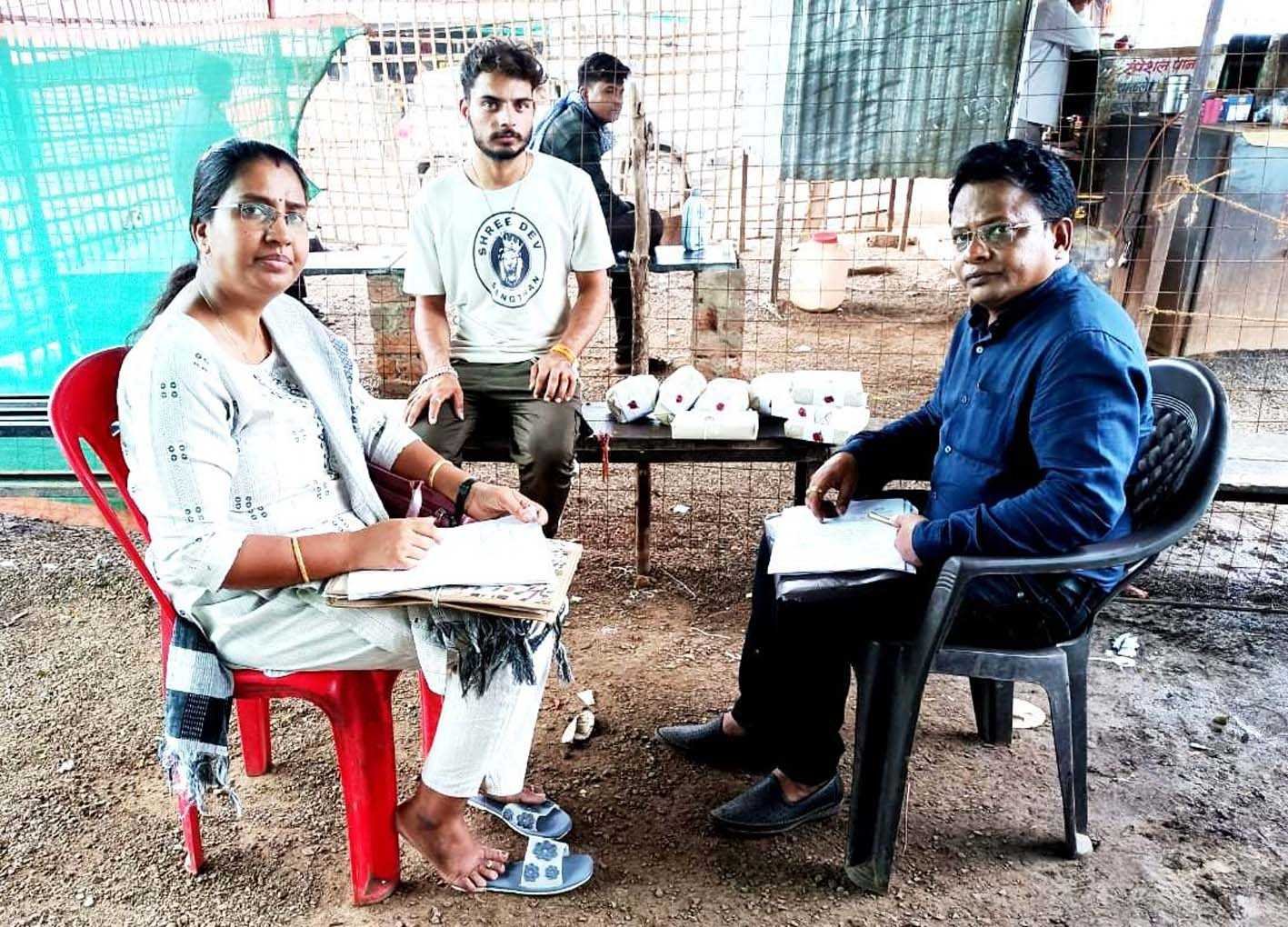 जांच के लिए खाद्य पदार्थों के लिए नमूने  