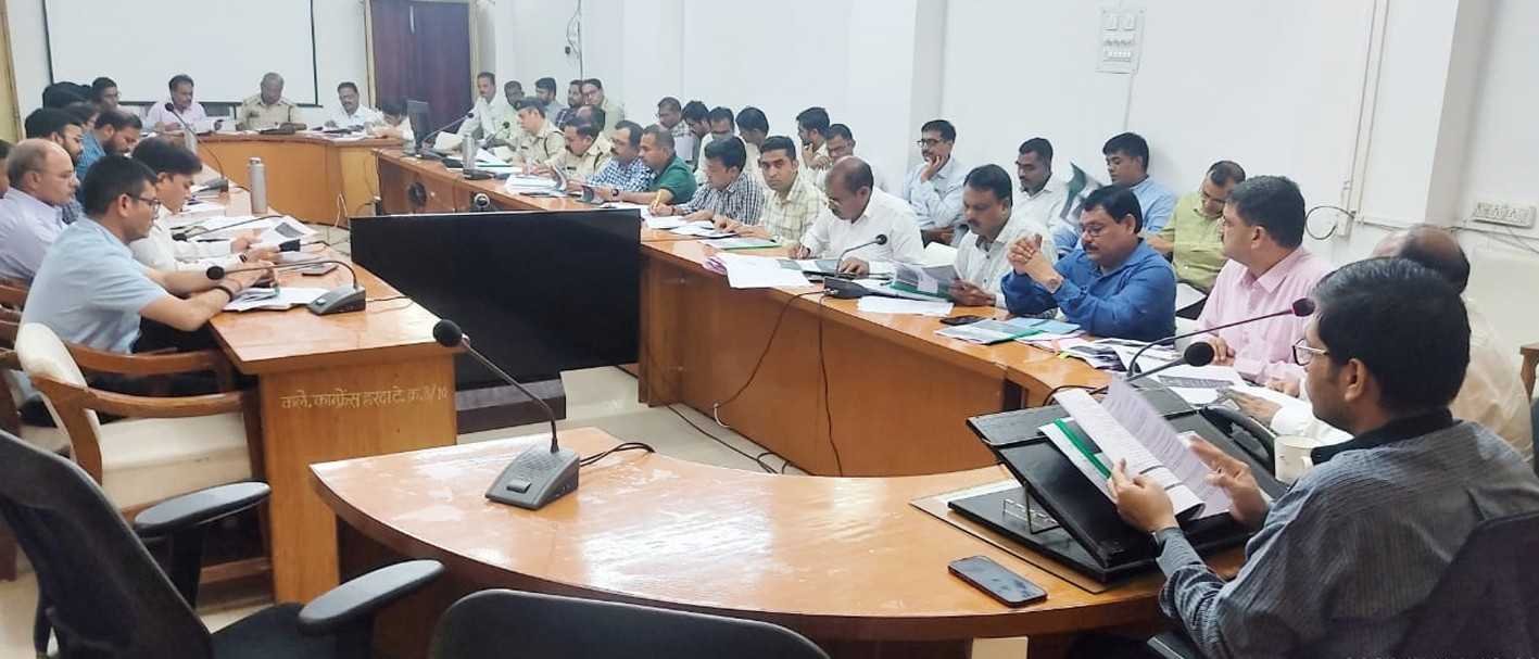 सेक्टर अधिकारी मतदान केन्द्रों का भ्रमण कर व्यवस्थाएं देखें