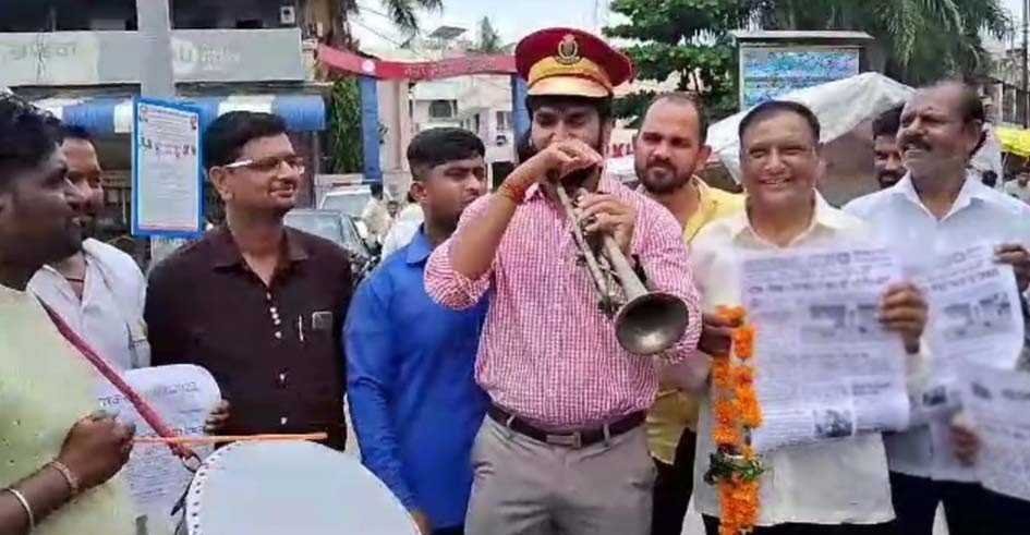 आवारा कुत्तों का आतंक, नेता प्रतिपक्ष को कुत्ते ने काटा