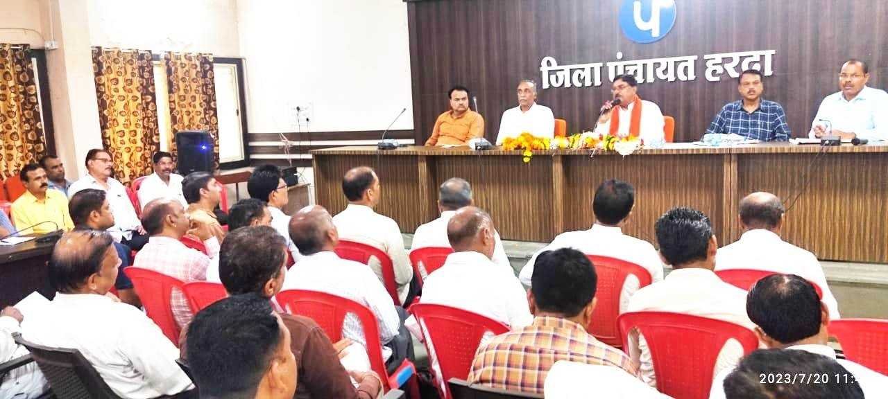 विकास पर्व के दौरान निर्माण कार्यों के लोकार्पण व भूमिपूजन कराएं