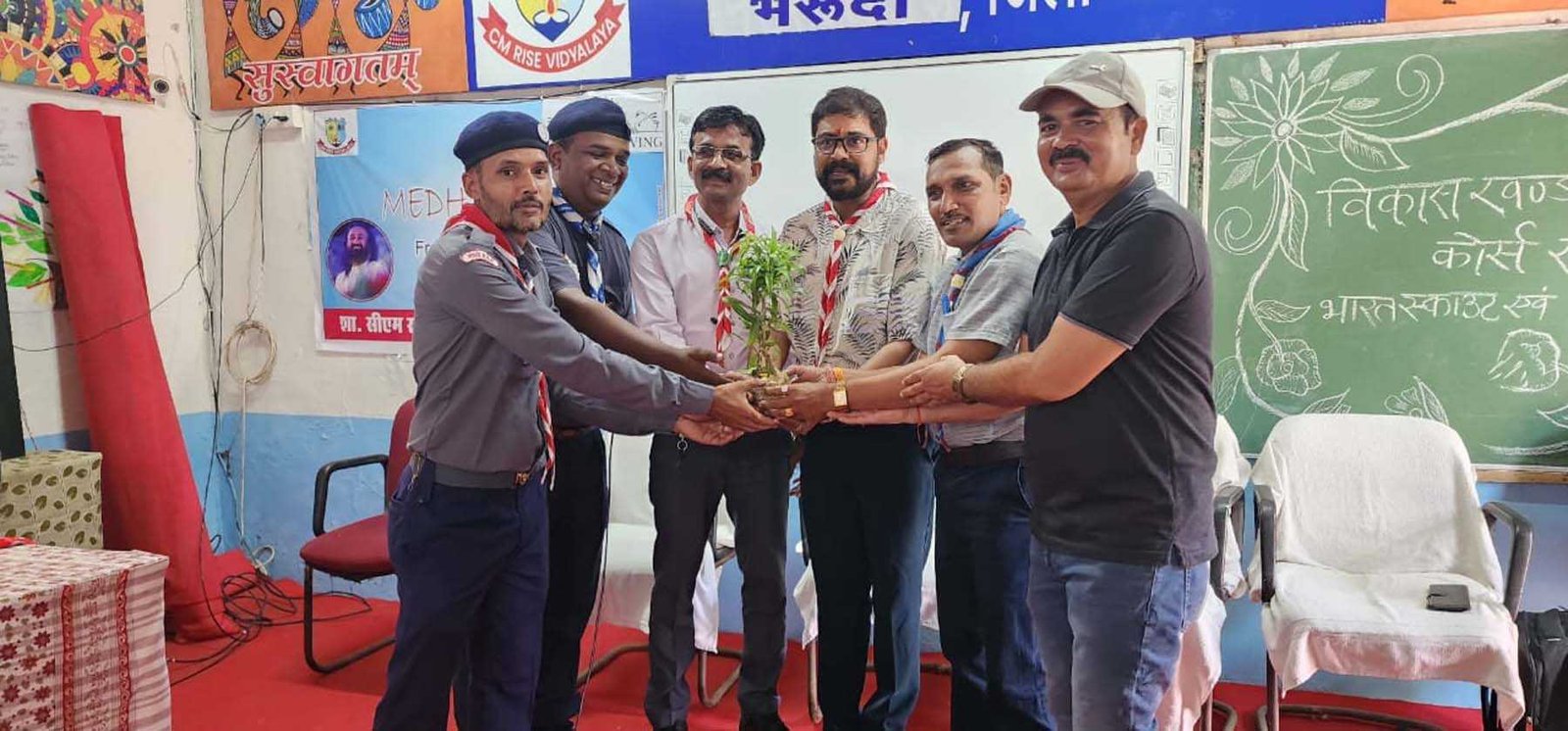 स्काउड हमें संस्कारित बनकर समाज व राष्ट्र के प्रति जीना सिखाती है: लखेरा
