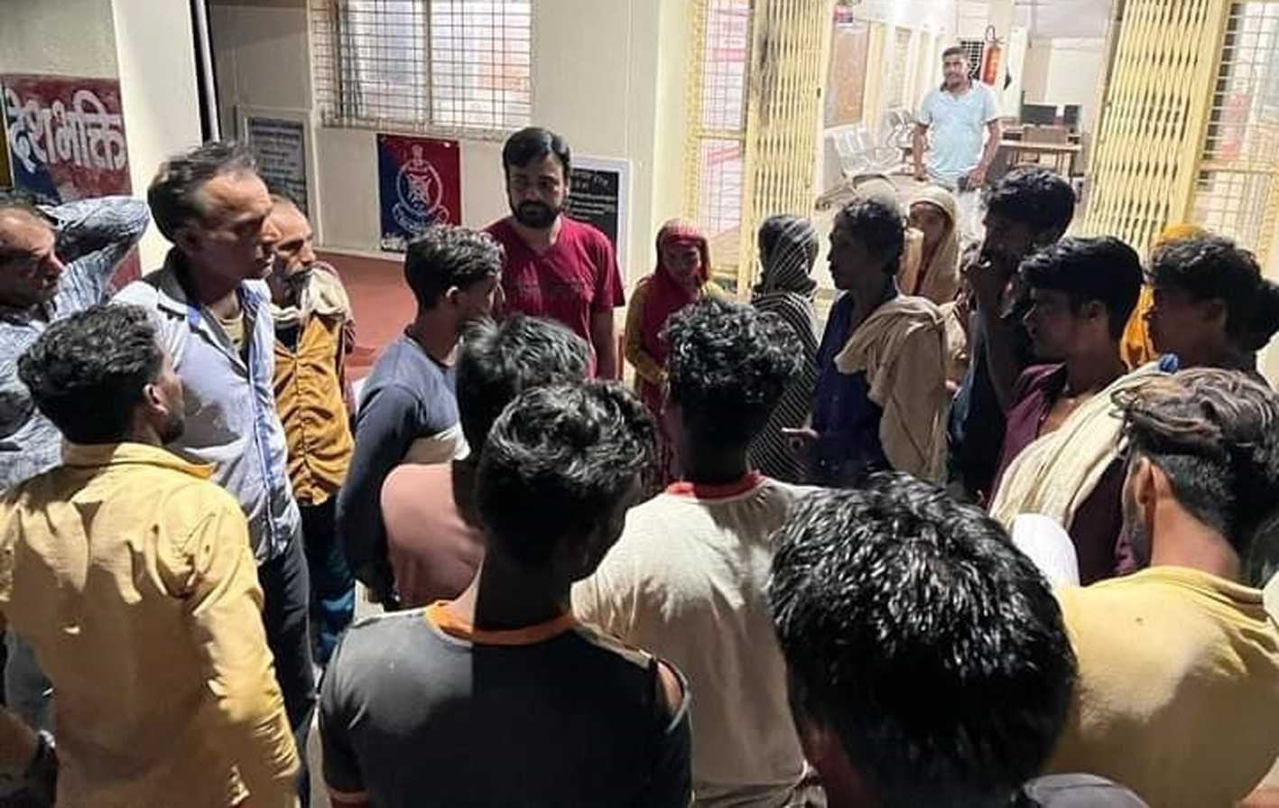 शिकायत….  छेड़छाड़ का मामला थाने पहुंचा, मामला दर्ज