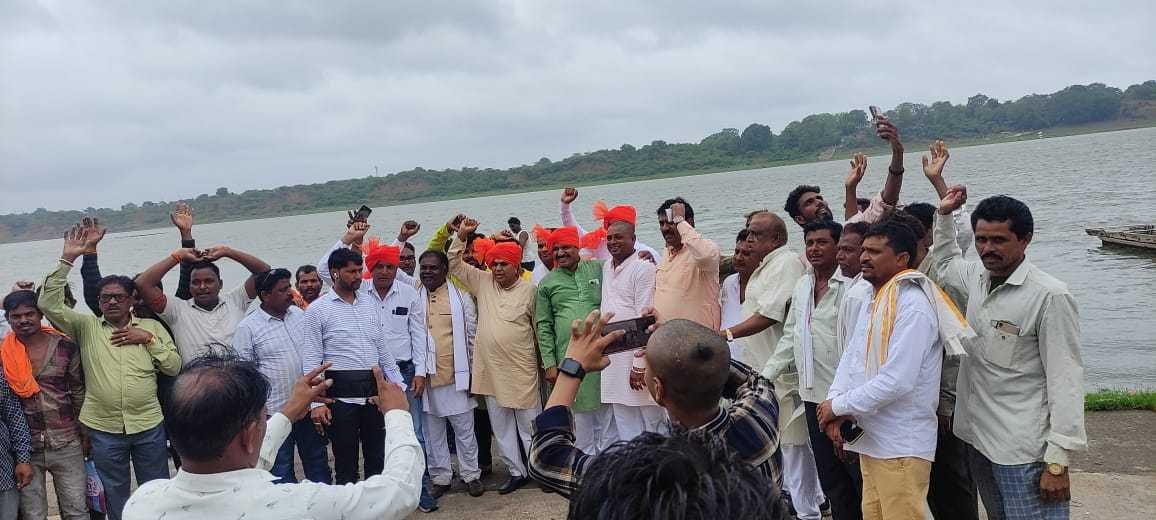 मछुआ बार्ड के अध्यक्ष ने 530 किसान क्रेडिट फार्म व 455 मछुआ कार्ड वितरीत किए