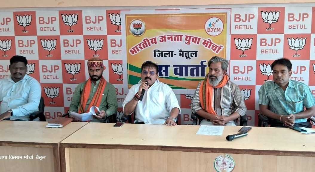 सीखो कमाओ योजना हौसलों की उड़ान: बबला शुक्ला