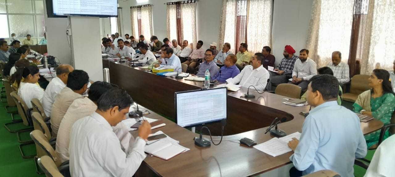 बाढ़ नियंत्रण के लिए बनाये गये कंट्रोल रूमों की सतत मॉनिटरिंग करे, समय-सीमा संबंधी बैठक में अपर कलेक्टर ने दिए निर्देश
