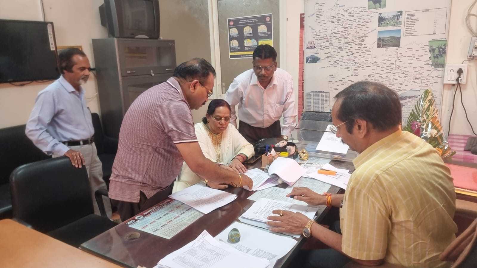 जिला अस्पताल में डॉ. विष्णुलता उईके ने सीएमएचओ का पद्भार किया ग्रहण