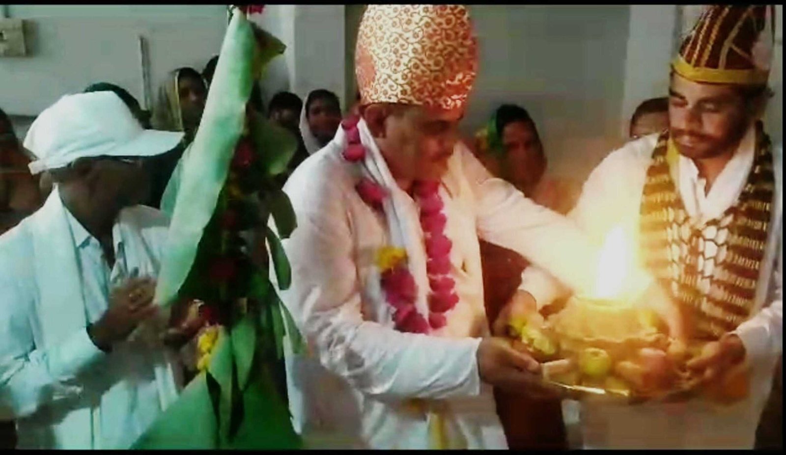 आनंदी चौका, आरती, भजन, सत्संग एवं प्रसादी वितरण कर मनाया गुरू पूर्णिमा पर्व