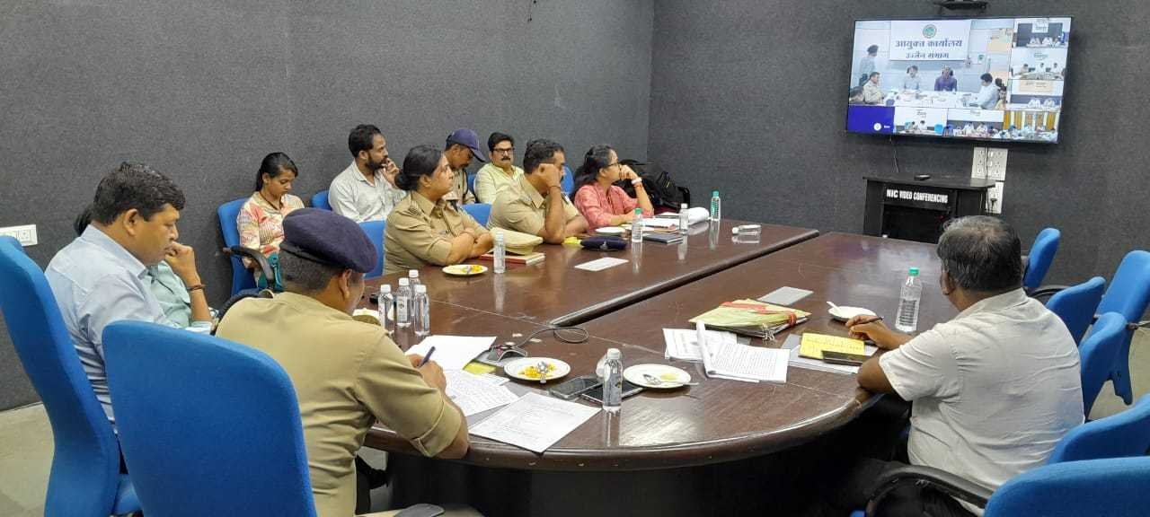 संभागायुक्त की अध्यक्षता में बाढ़ आपदा नियंत्रण परामर्श समिति एवं संभागीय सडक़ सुरक्षा समिति की बैठक आयोजित