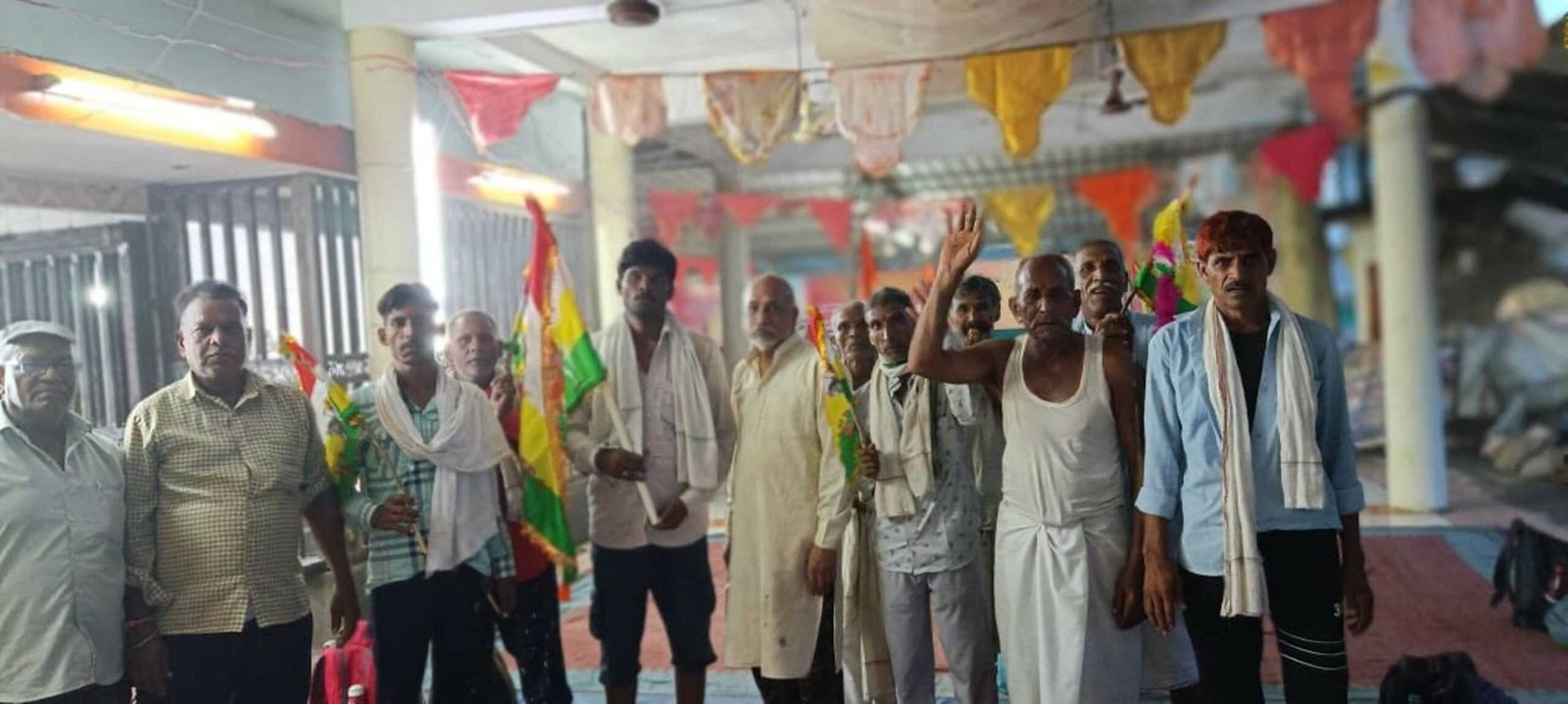 बोल बम, जय बाबा रामदेव के नारों से गूंज रहा श्रीराम मंदिर