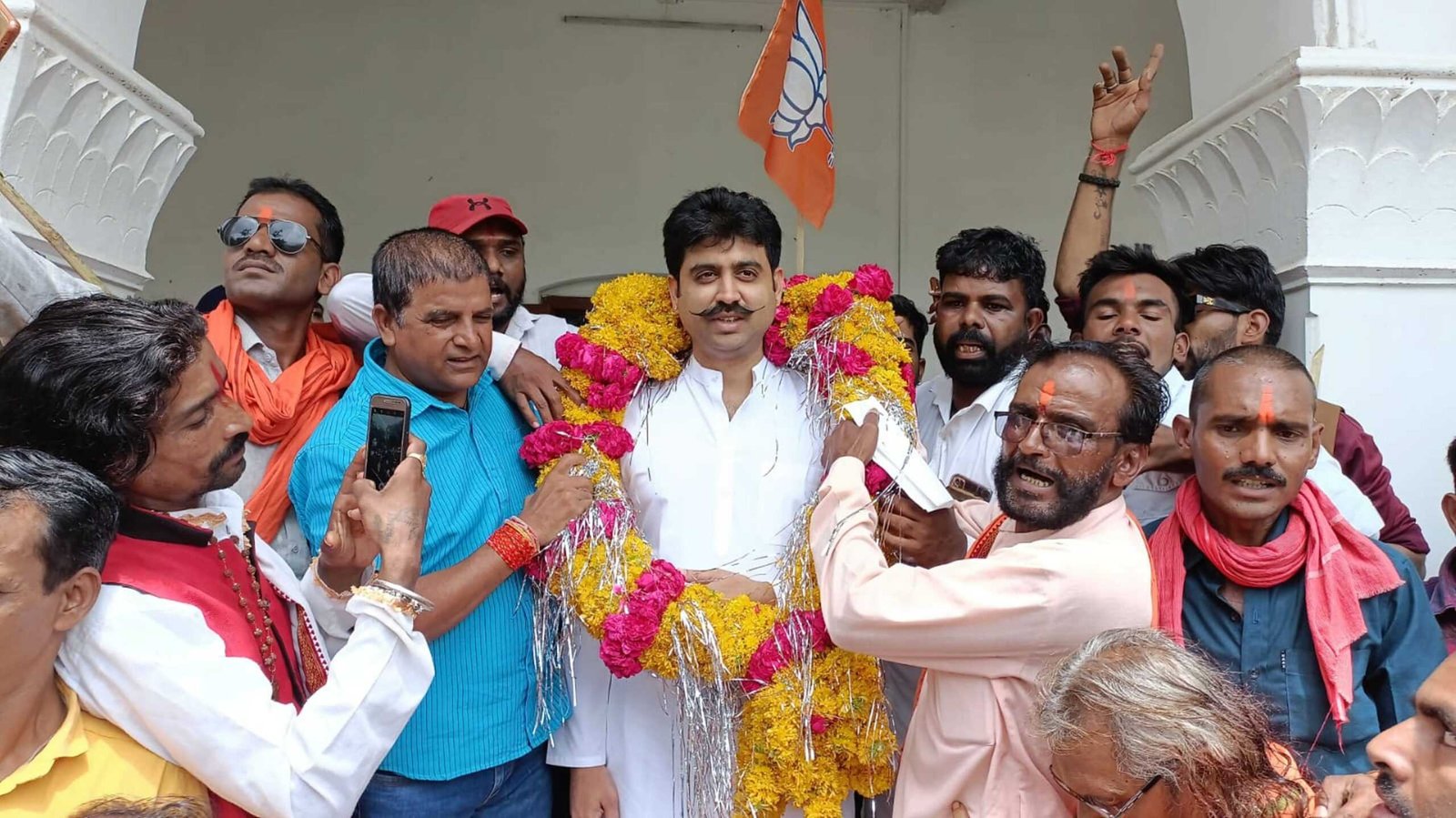 सयाजीद्वार से पैलेस तक भाजपा अजा मोर्चा जूनियर मंडल ने निकाली आभार रैली