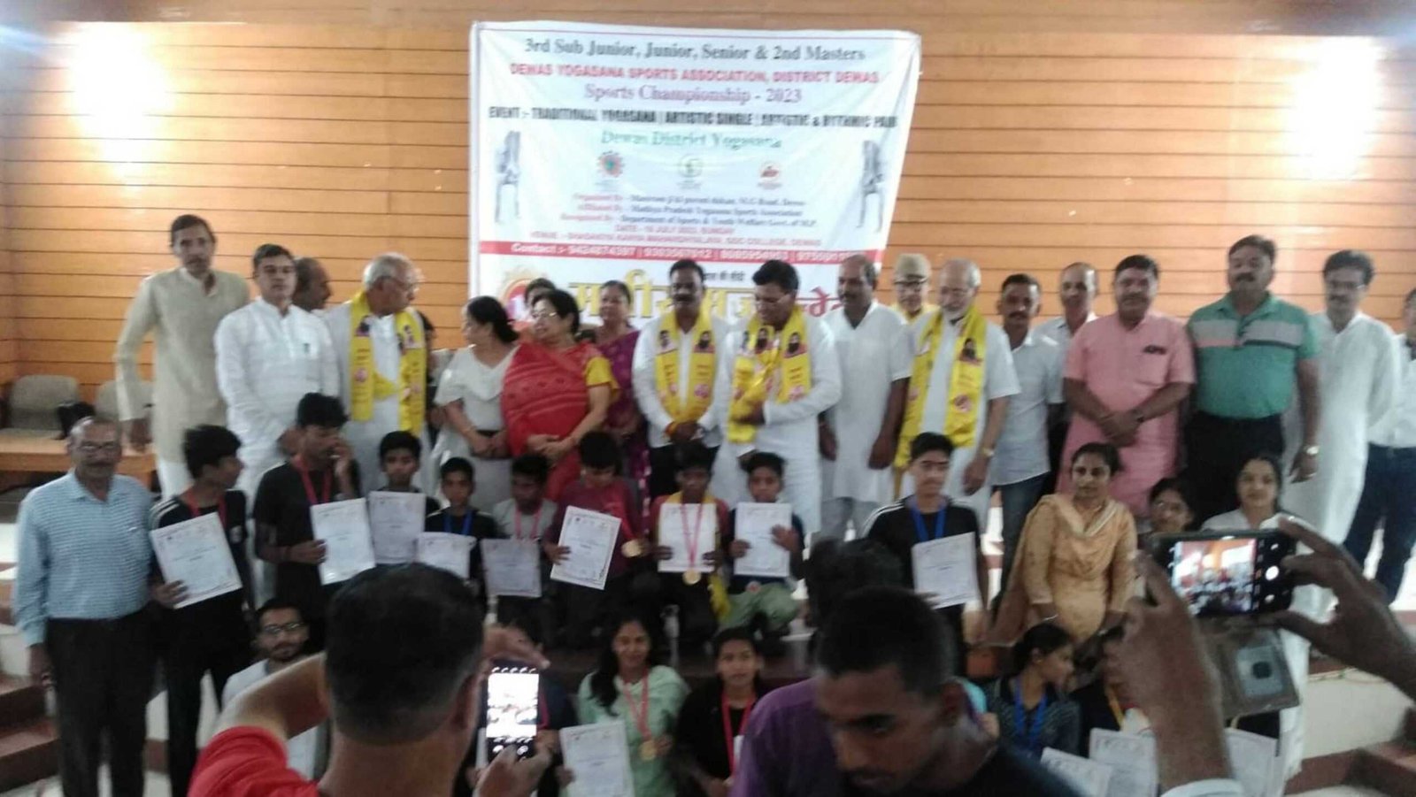जिला स्तरीय योग प्रतियोगिता संपन्न, जूनियर व सीनियर वर्ग में खिलाडिय़ों ने जीते स्वर्ण पदक