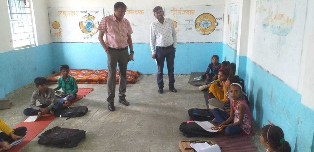 जिला पंचायत सीईओ शासकीय स्कूलों का निरीक्षण कर दिए आवश्यक दिशा निर्देश