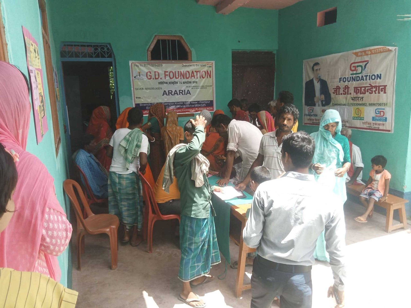 निशुल्क नेत्र एवं स्वास्थ्य परीक्षण शिविर आयोजित कर चलाया जागरूकता अभियान