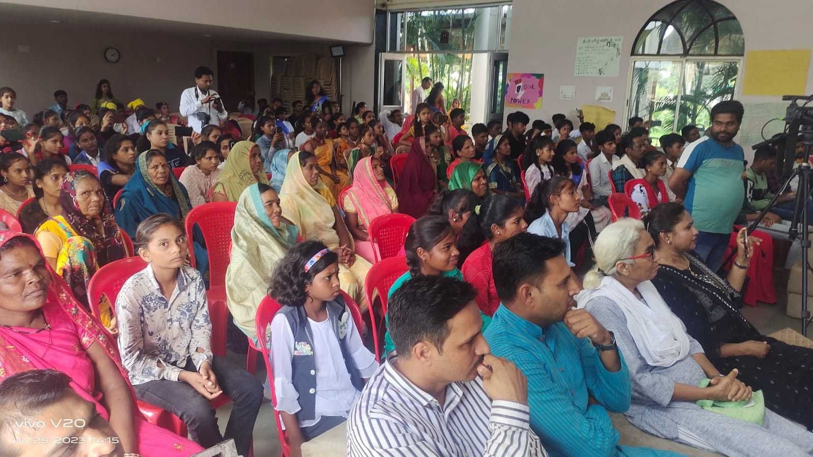 सिनर्जी संस्थान ने आयोजित किया उड़ान कार्यक्रम