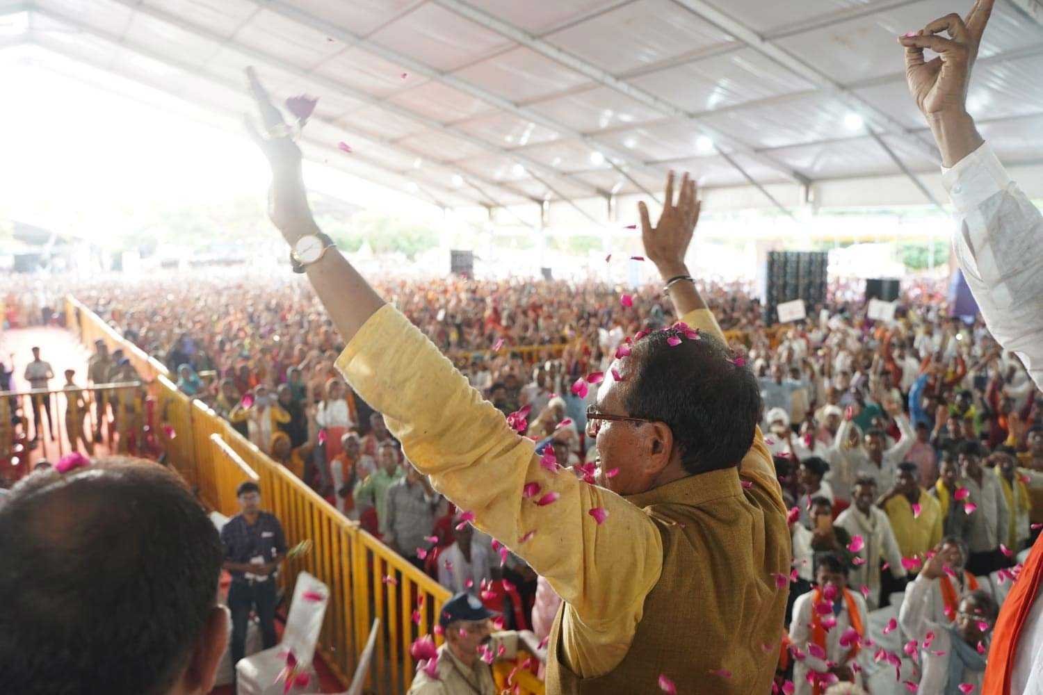 हर खेत में पानी पहुंचाएंगे, किसान हित में कोई कसर नहीं छोड़ूंगा : मुख्यमंत्री