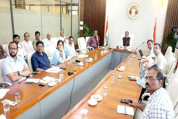 मुख्यमंत्री सीखो-कमाओ योजना युवाओं को रोजगार से जोड़ेगी