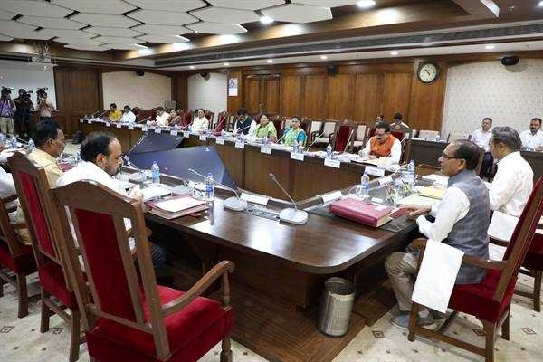 10 नवीन महाविद्यालय की स्थापना