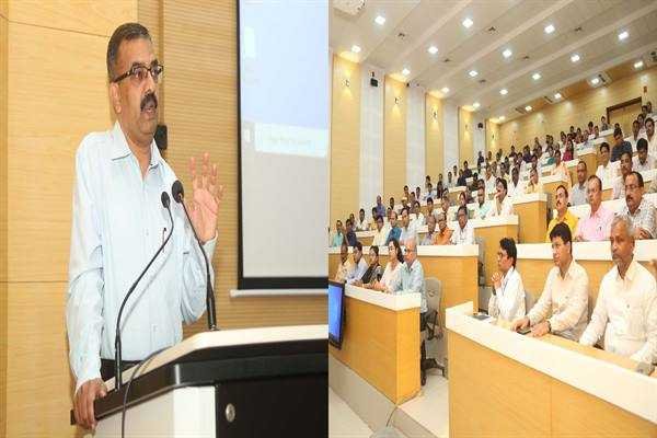 चौथे चरण में 27 जिलों के 123 अधिकारियों ने प्राप्त किया प्रशिक्षण