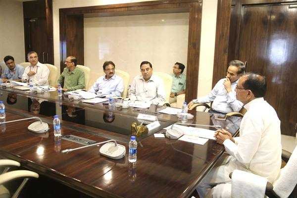 चीतों की स्थिति की नियमित समीक्षा हो – मुख्यमंत्री श्री चौहान