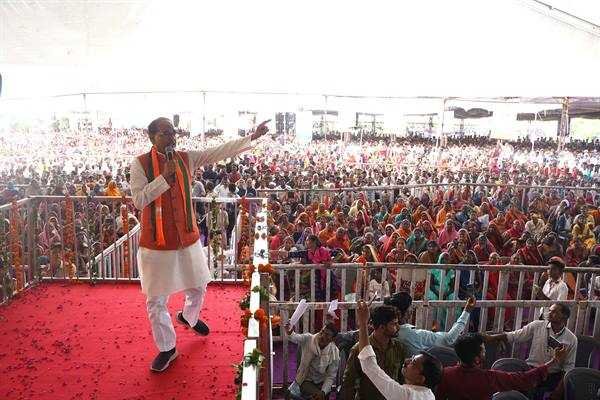 बहनों को मजबूर नहीं मजबूत बनाया जा रहा है : मुख्यमंत्री श्री चौहान