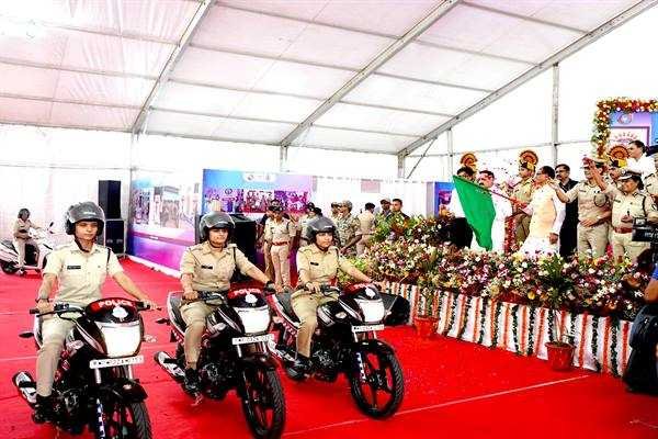 महिलाओं को बराबरी का दर्जा दिलाने के लिए उन्हें सुरक्षित वातावरण देना जरूरी : मुख्यमंत्री चौहान